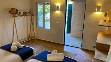 3 dormitorios, tabla de planchar con plancha, wifi gratis y ropa de cama