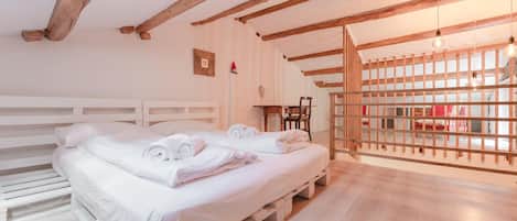 Appartement, uitzicht op meer