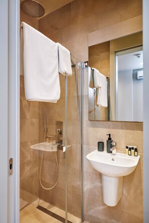 Bathroom - Deluxe 3 Bedroom Panoramic Sea View Villa (Muğla)