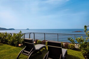 Property grounds - Deluxe 3 Bedroom Panoramic Sea View Villa (Muğla)