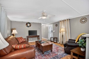 Casa, 2 quartos | Área de estar | Smart TV, serviços de streaming
