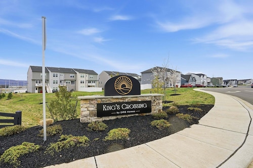 New 4br Townhome Near Harpers Ferry 4 Bedroom Townhouse