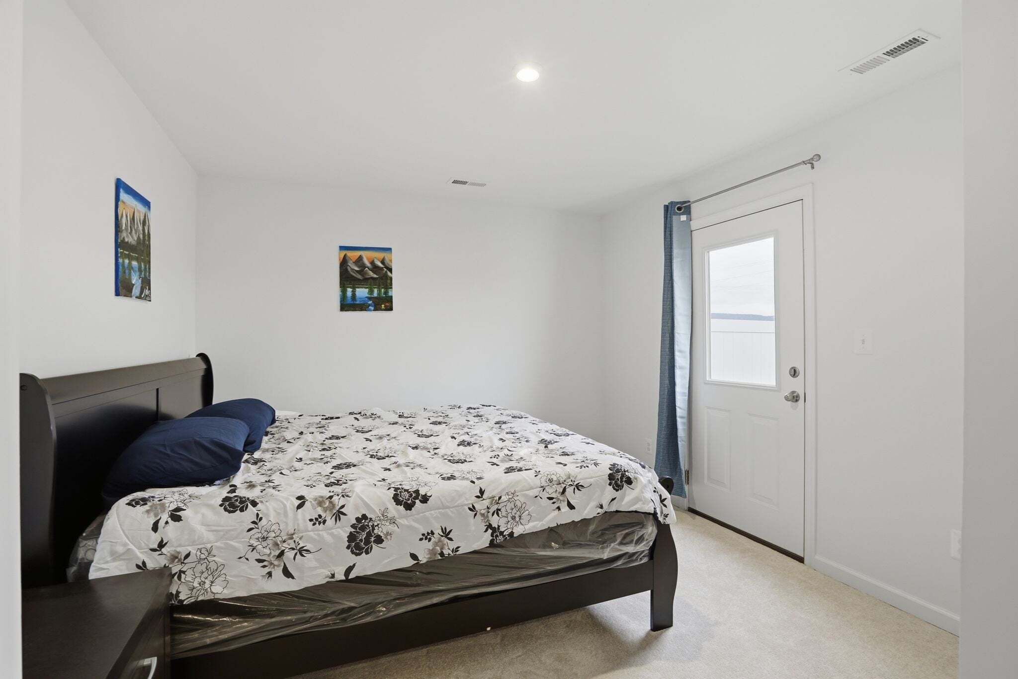 Nhà liên kế, 4 phòng ngủ