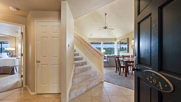 Condo, 2 Bedrooms | Interior