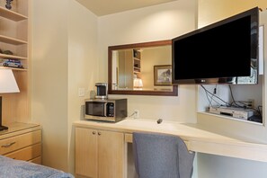 Interior - River Ridge 429b 1 Bedroom Studio (Bend)