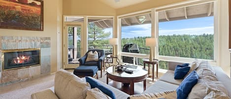 Condo, 3 Bedrooms | Living area | Smart TV