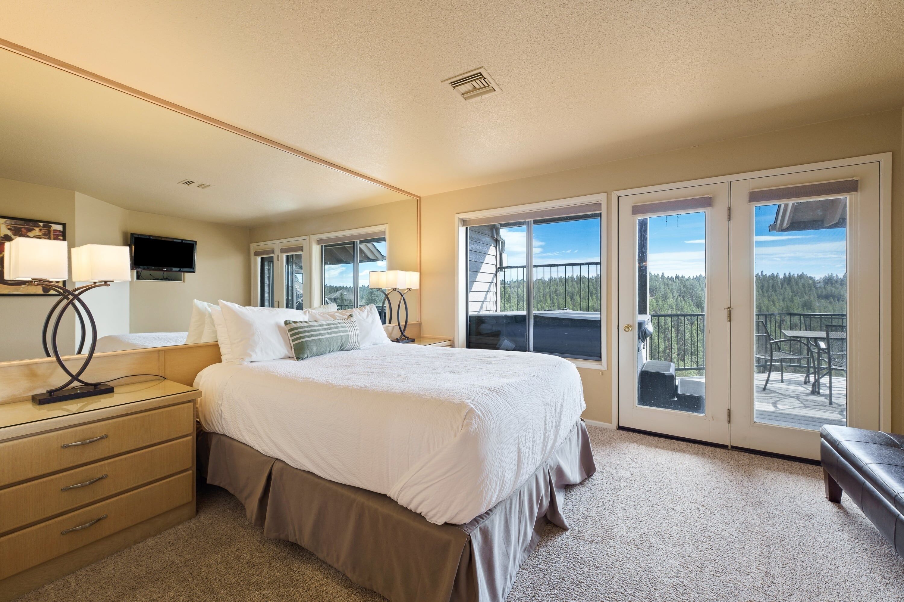 Condo, 3 Bedrooms | 3 bedrooms, free WiFi