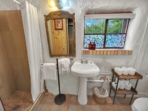 Studio | Bathroom - Casita Adobe Duplex (Grand Junction)