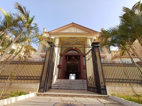 قصر فنيسيا 7غرف للإيجار ViP Vienice Palace luxury