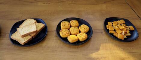 Deluxe Double Room | Food and drink