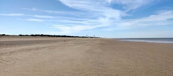 The Olive Tree, 5 minutes from the beach