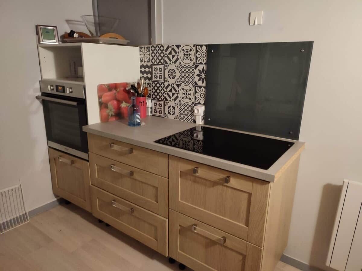 Frigorífic, microones, forn i placa de cuina 