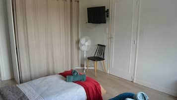 1 bedroom, iron/ironing board, WiFi, bed sheets