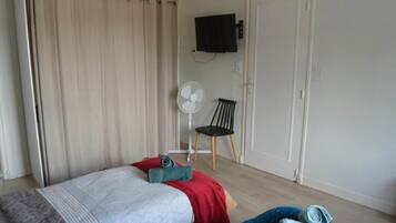 1 bedroom, iron/ironing board, WiFi, bed sheets