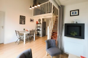 Interior - La maison des lauriers – Fully Renovated, 3-Star Comfort, 500m from Beach (La Tranche-sur-Mer)