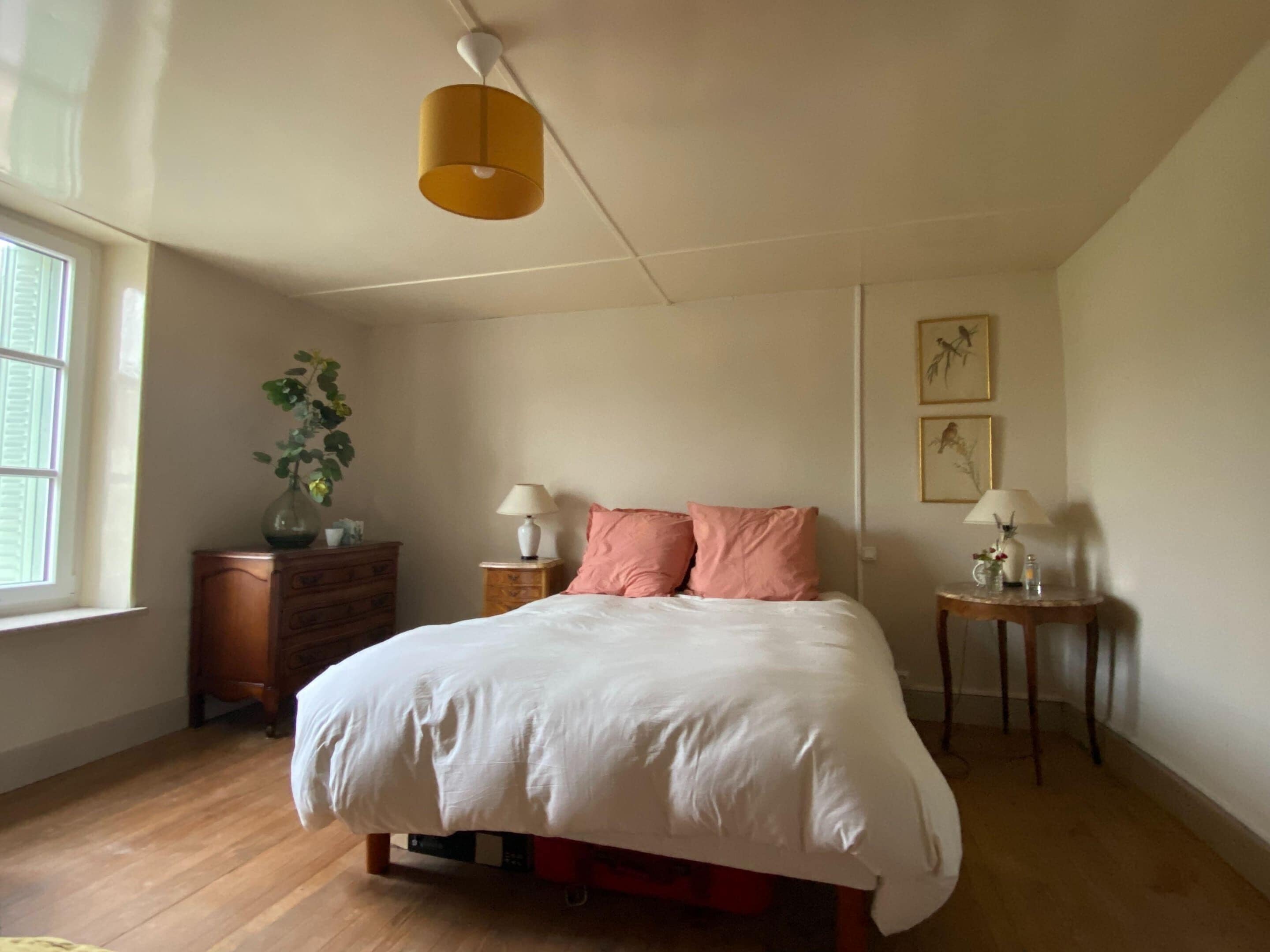Rumah | 2 kamar tidur dan dilengkapi dengan perabotan berbeda-beda
