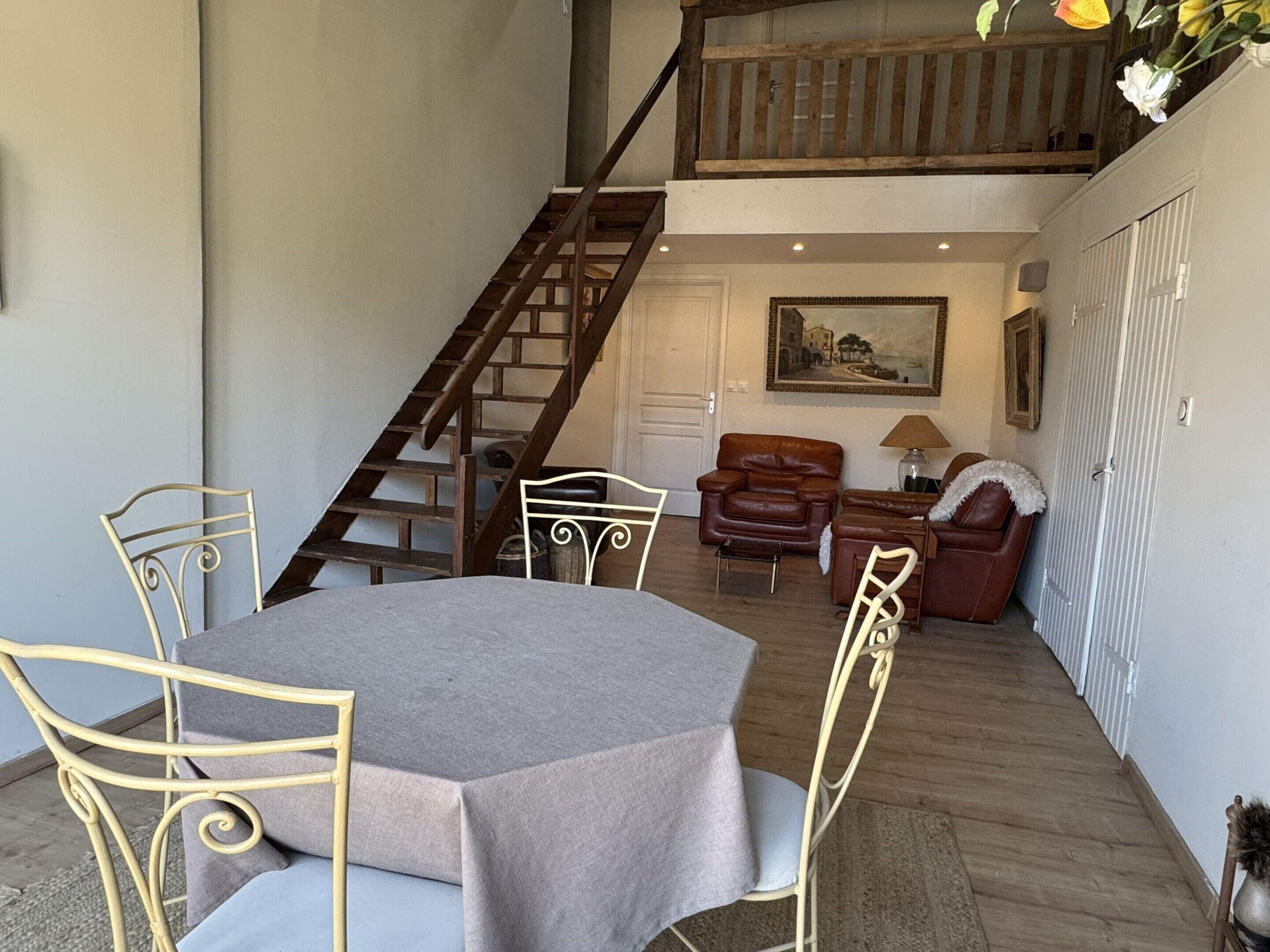 House | Dining