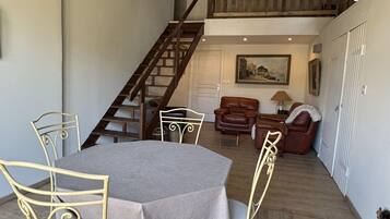House | Dining