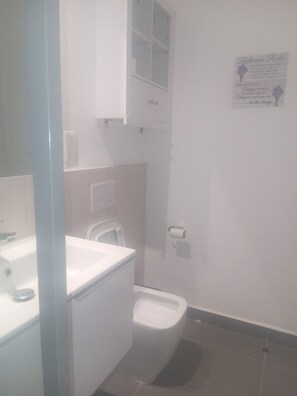 Een douche, zeep