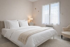 3 bedrooms, free WiFi, bed sheets - Large family home for 8 • Garden & terrace (Les Sables-d´Olonne)
