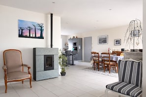 Interior - Large family home for 8 • Garden & terrace (Les Sables-d´Olonne)