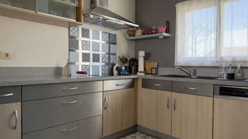 Fridge, microwave, oven, dishwasher