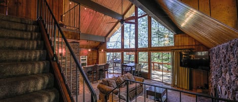 House, Patio, Garden View | Living area
