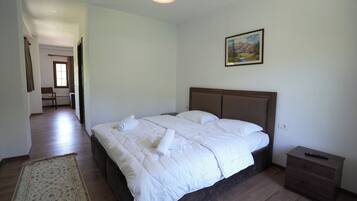 Triple Room, Mountain View
