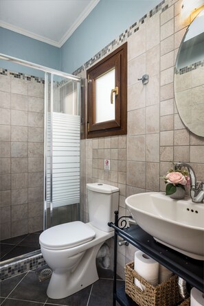 Villa, Gartenblick | Badezimmer | Handtücher