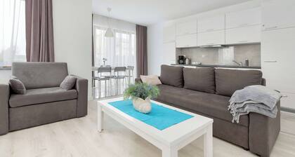 Miła 7 Łeba | Air-Conditioned Apartment | Parking | Terrace