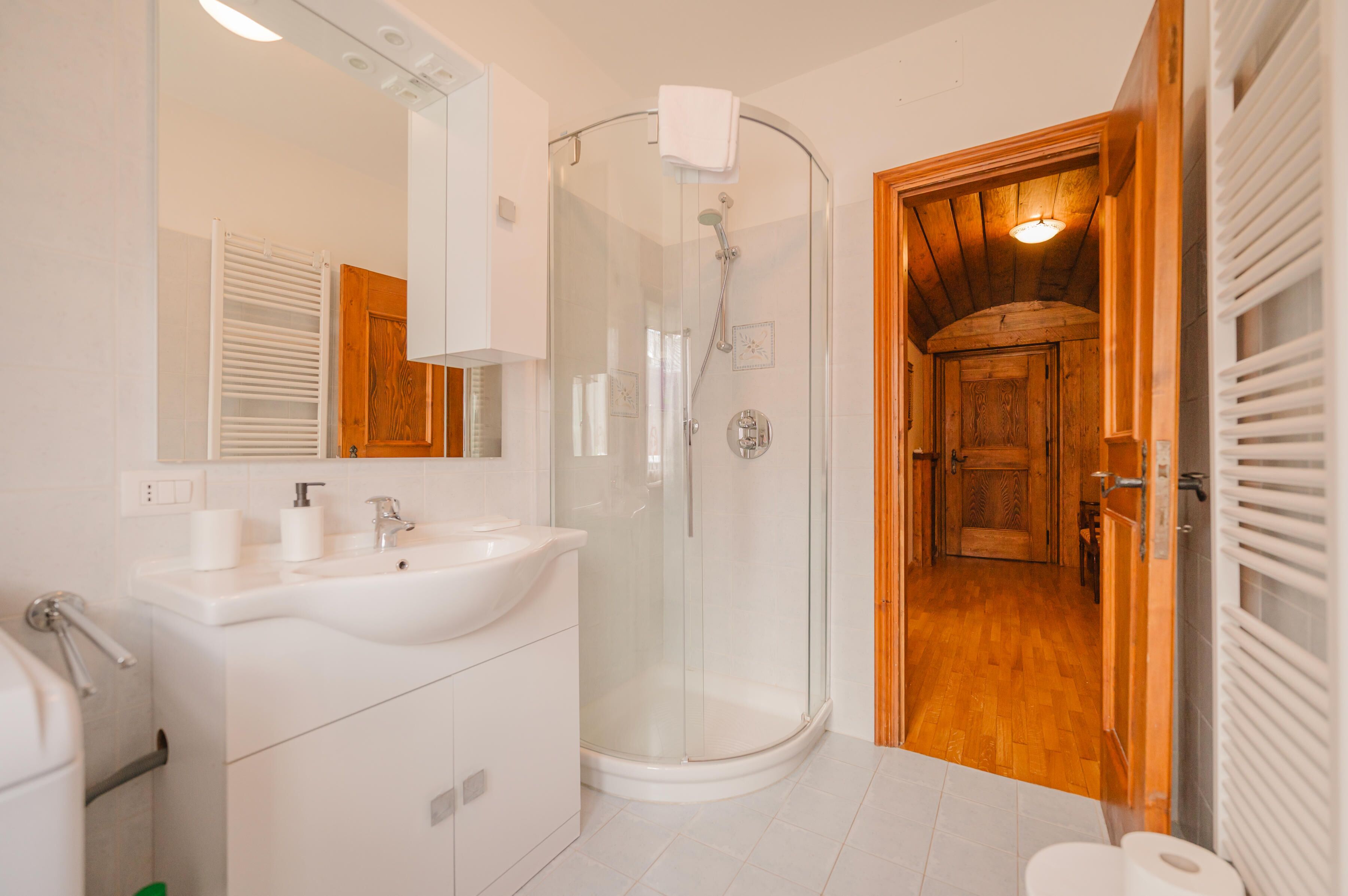 Superior appartement, balkon, uitzicht op bergen | Badkamer