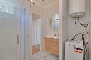 Bathroom - Vrbo Property (Albufeira)