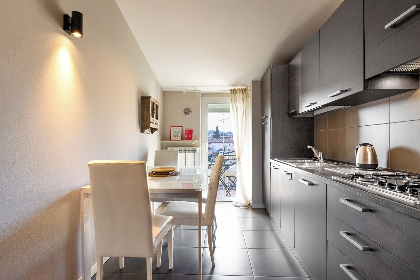 Deluxe Apartment, Balcony | Private kitchen