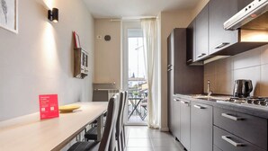 Sınıflandırılmamış resim, 75 üzerinden 4, düğme