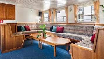 Herbergi með tvíbreiðu rúmi | Stofa