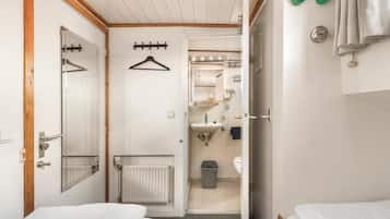 Standaard Twin kamer | Badkamer