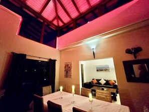 Dining - Luxury South-Facing 4-Bed Villa in Caleta| Frontline Golf | Panoramic 360° Views (Castillo Caleta de Fuste)