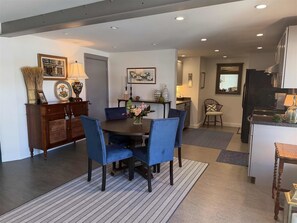 Dining - HARBOR HIDEAWAY - Rockport Village (Rockport)