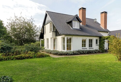 Achterhoek Estate With Private Pool