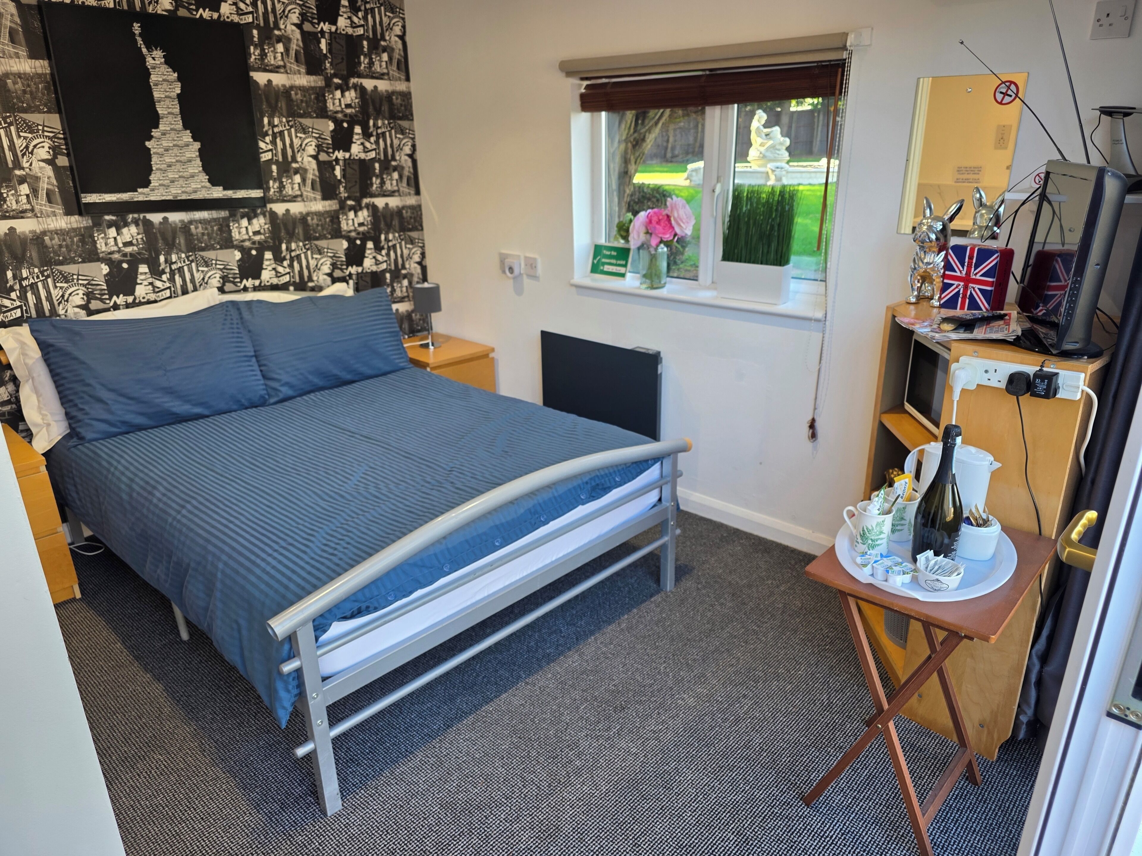 Alpehytte – classic, hageutsikt