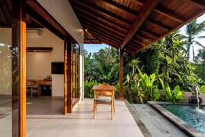 Luxury Villa, 1 Bedroom, Balcony, Mountain View | Desk, laptop workspace, free WiFi