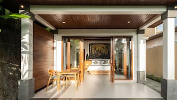 Superior Villa, 1 King Bed, Balcony