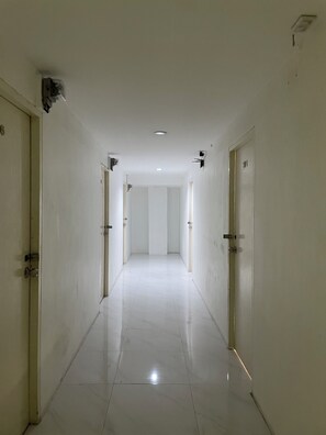 Studio Economy - utsikt mot staden | Interiör