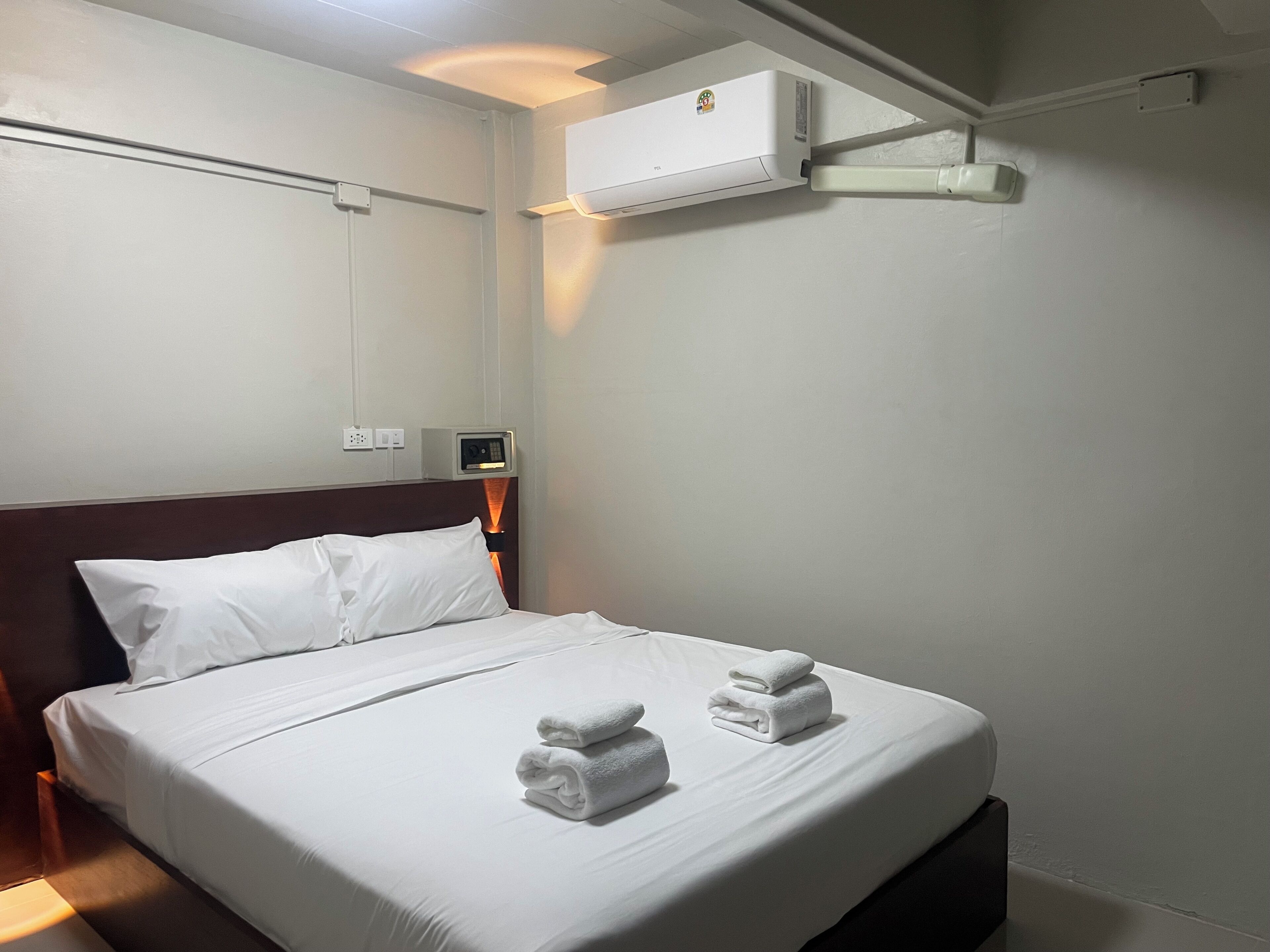 Basic Studio, 1 Queen Bed, Balcony | In-room safe, desk, laptop workspace, blackout curtains