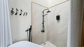 Towels, soap, shampoo