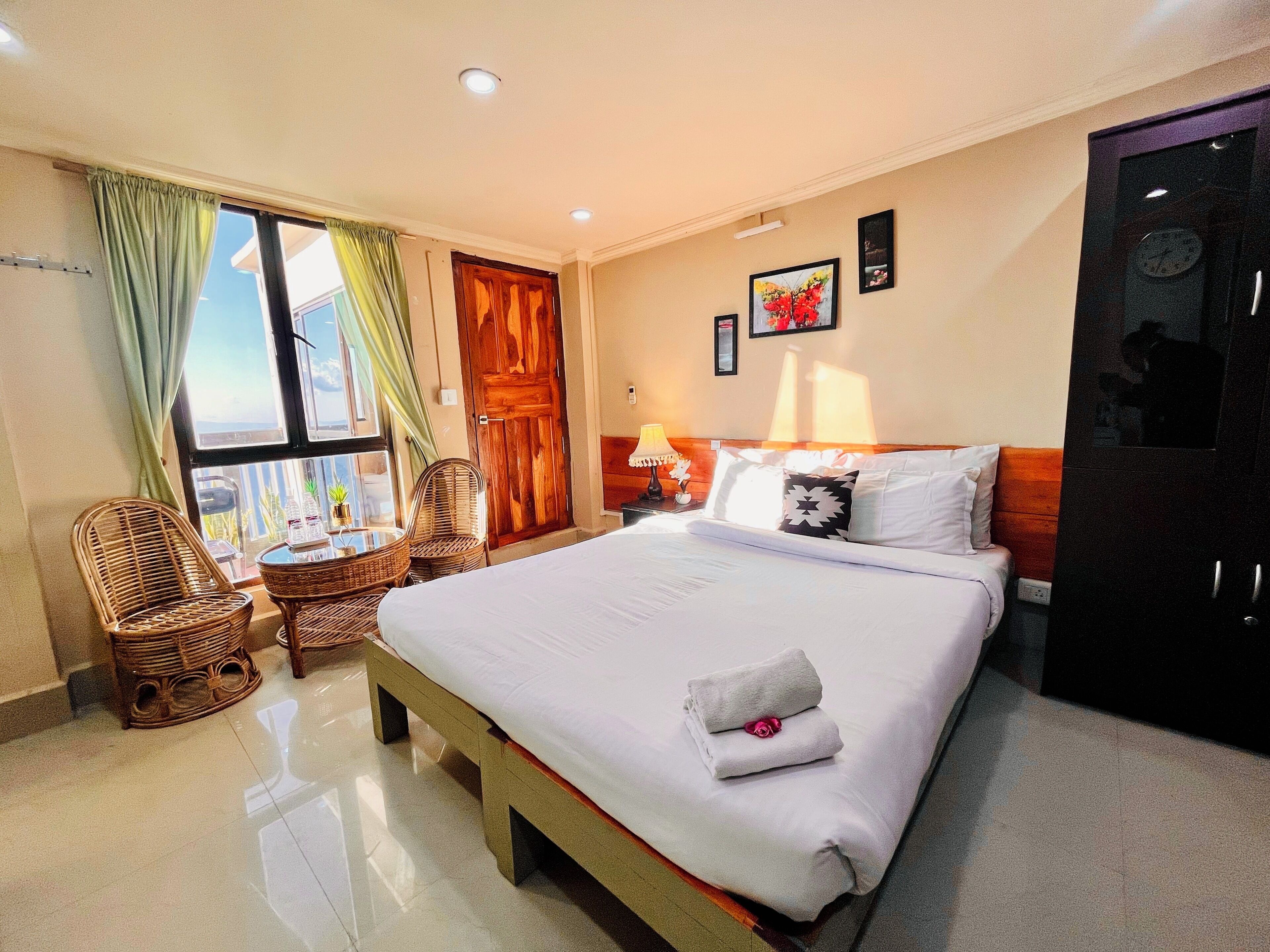 Deluxe Double Room, Balcony, City View
