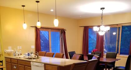 Beautiful 4-bedroom house in peaceful Lincoln perfect for families