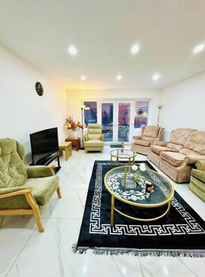 Living area - Smartstay (LEICESTERSHIRE)
