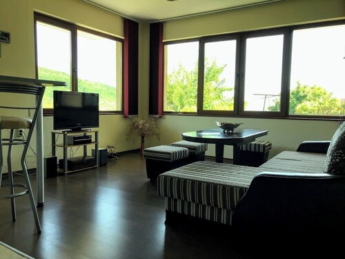 2-bedroom apartment Breeze - View of nature and sea