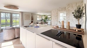 Maison | Cuisine privée | Chaise haute